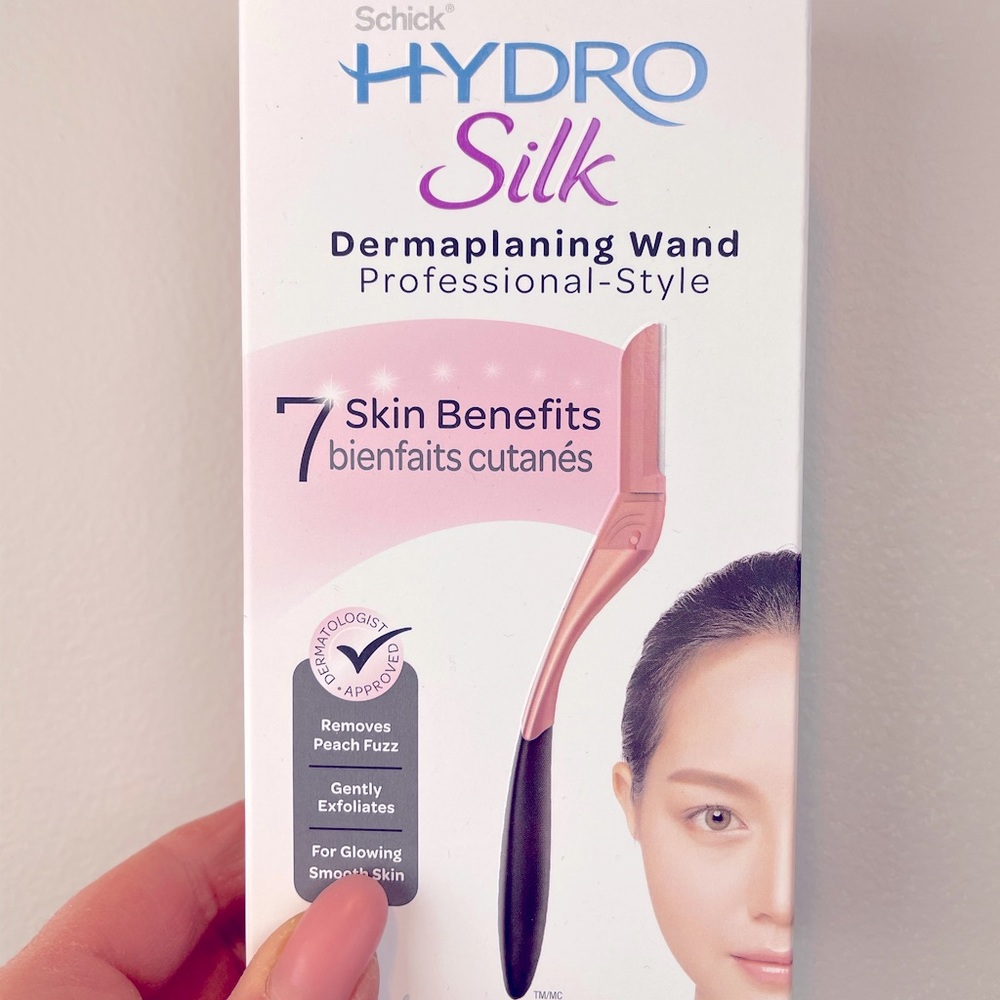 Schick Hydro Silk Dermaplaning wand NIB